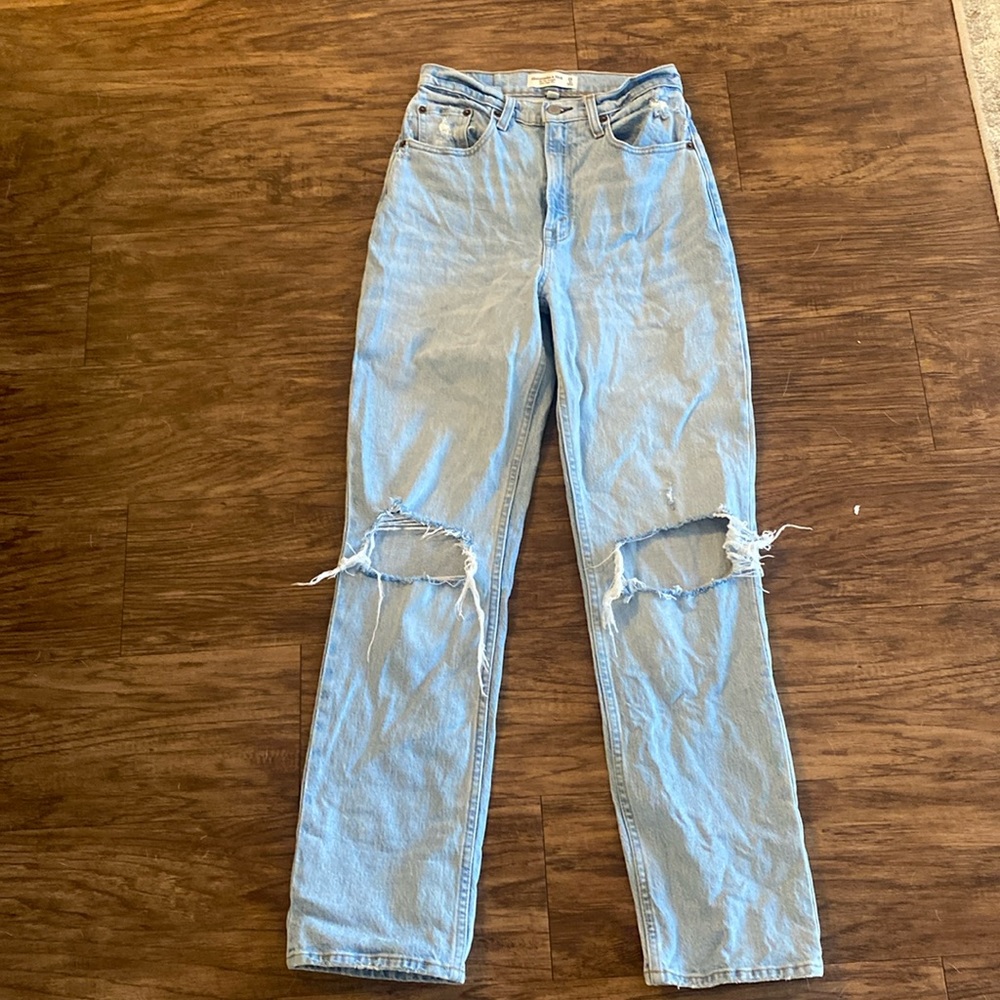 Abercrombie ultra high rise 90s jeans!